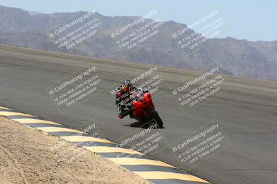 media/Apr-10-2022-SoCal Trackdays (Sun) [[f104b12566]]/Bowl (11am)/